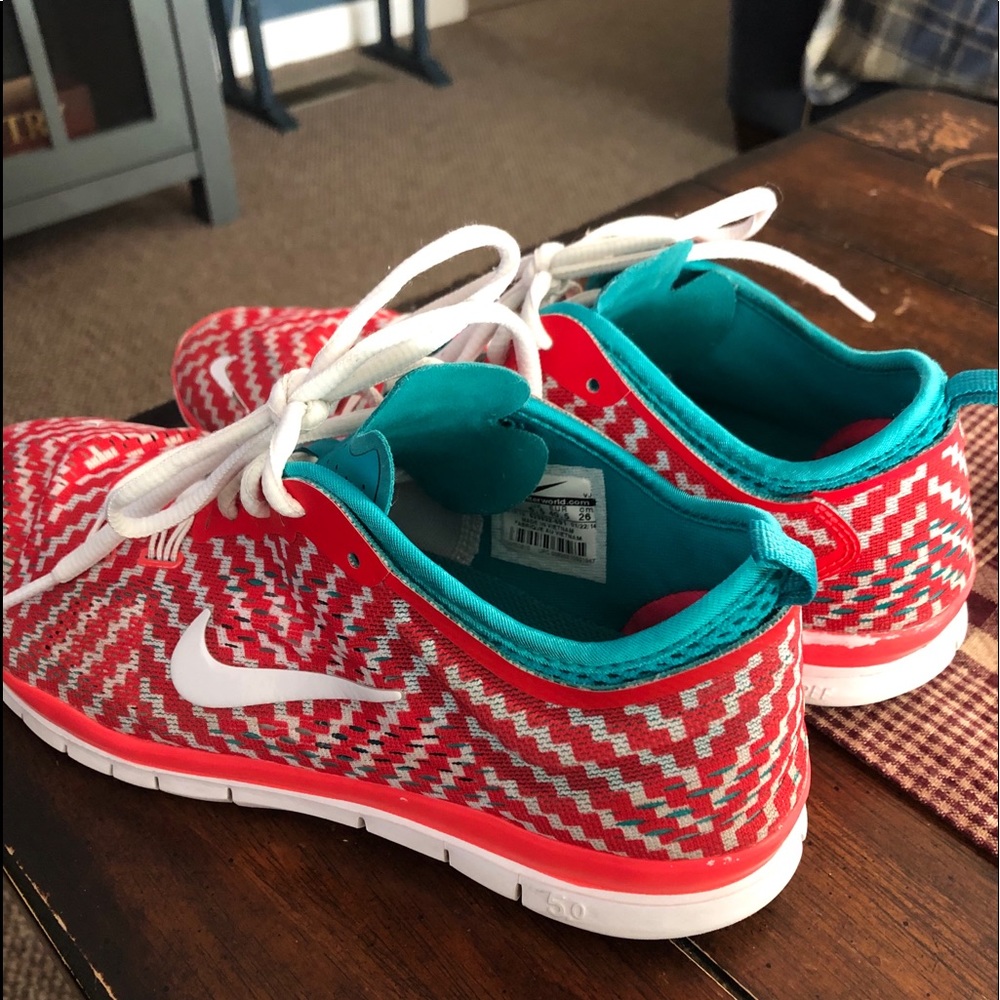 Women’s nikes